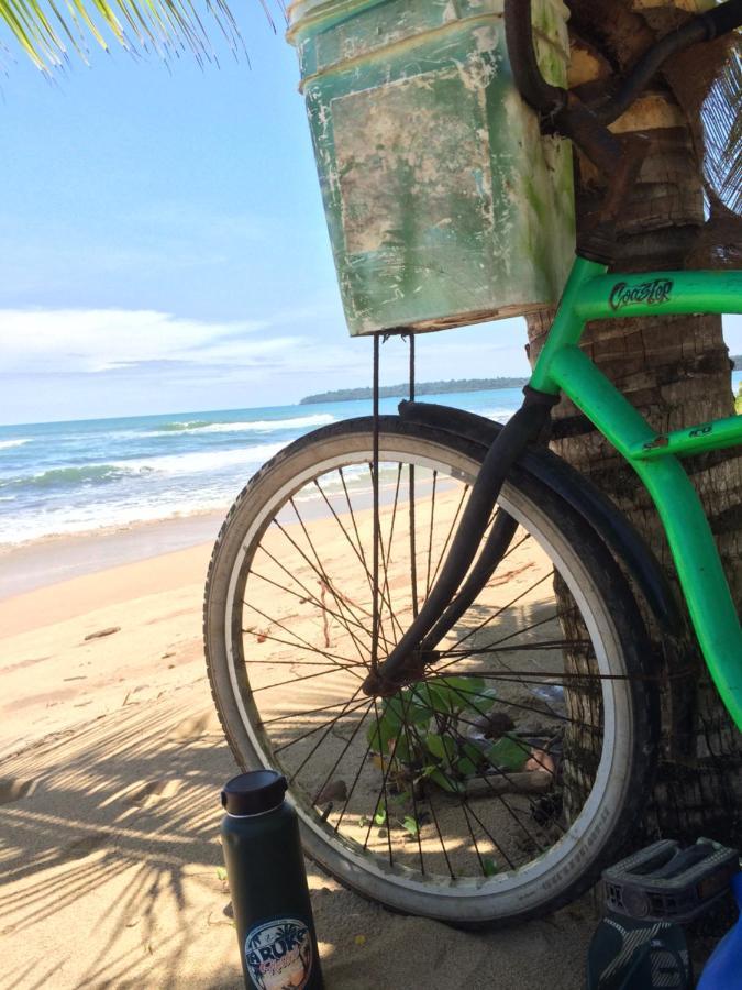 La Ruka Hostel Puerto Viejo de Talamanca ภายนอก รูปภาพ