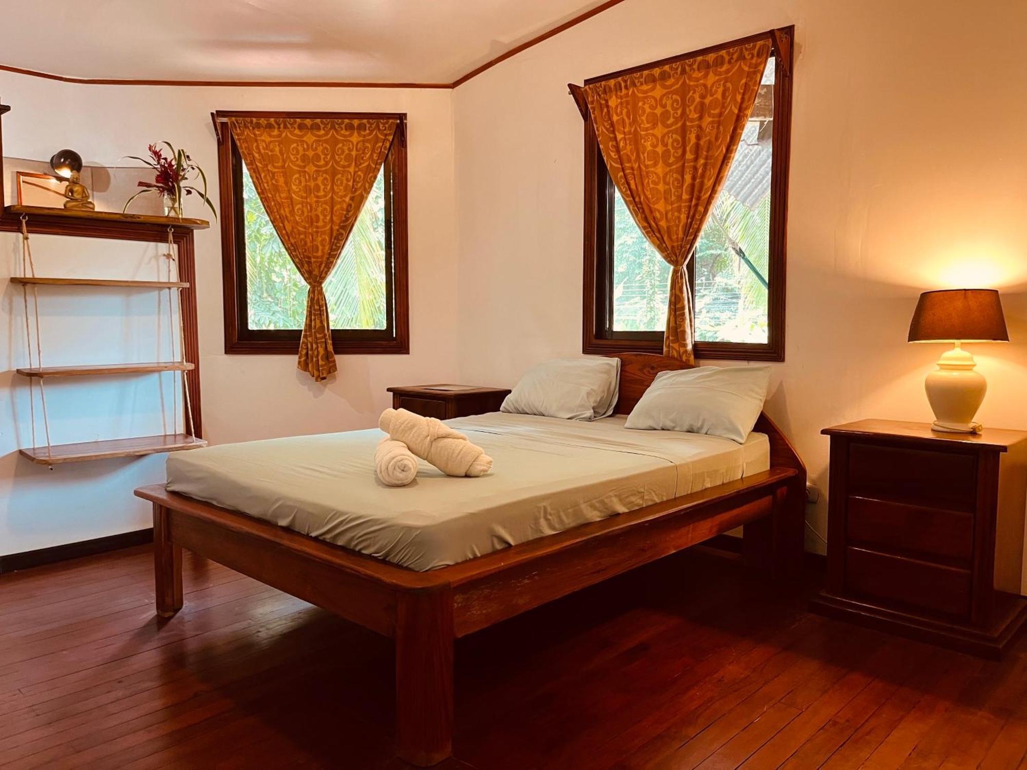 La Ruka Hostel Puerto Viejo de Talamanca ภายนอก รูปภาพ