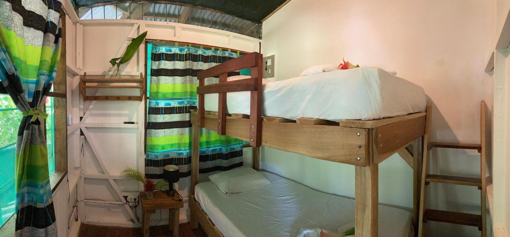 La Ruka Hostel Puerto Viejo de Talamanca ภายนอก รูปภาพ
